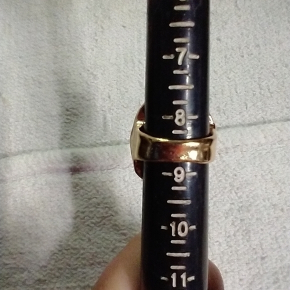 Goldtone black stretch ring 💍8.5 - Picture 6 of 6